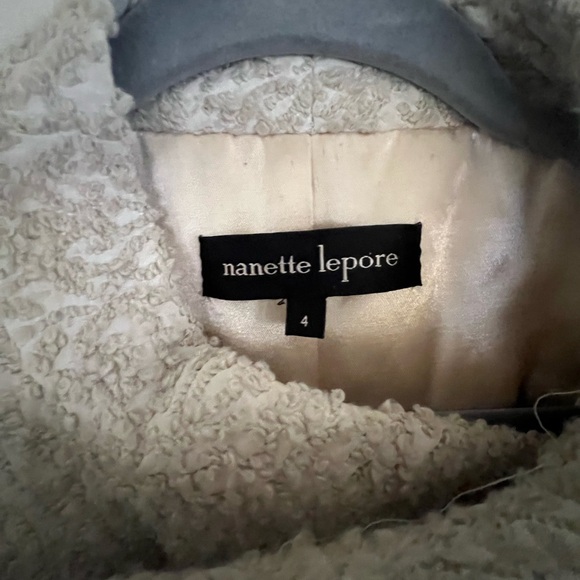 Coat - Picture 2 of 2